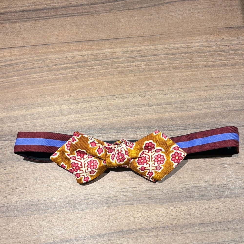 Scotch and Soda bow tie